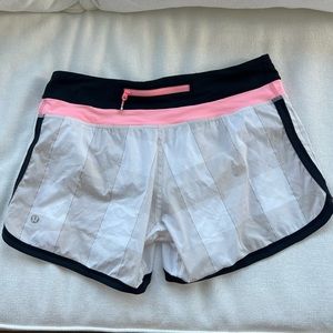 Lululemon Long Checkered White Beige Pink and Black Shorts Size 6
